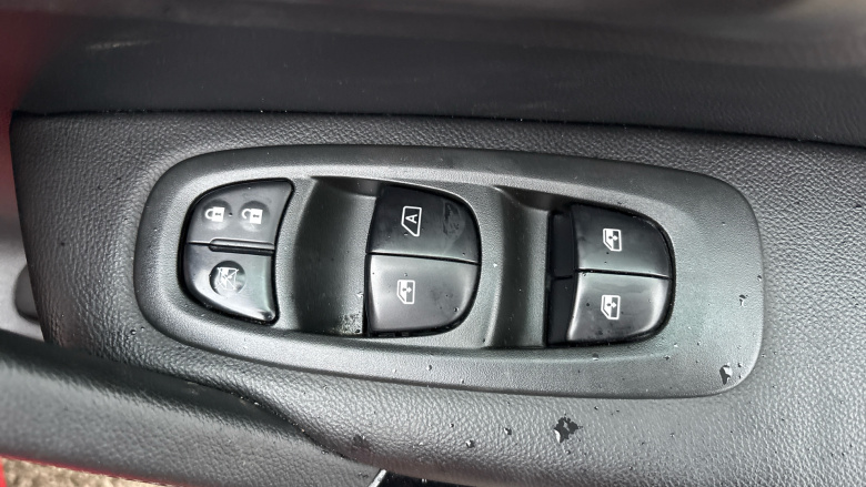 Renault Kadjar 1.2 TCE Dynamique S Nav 5dr Petrol Hatchback